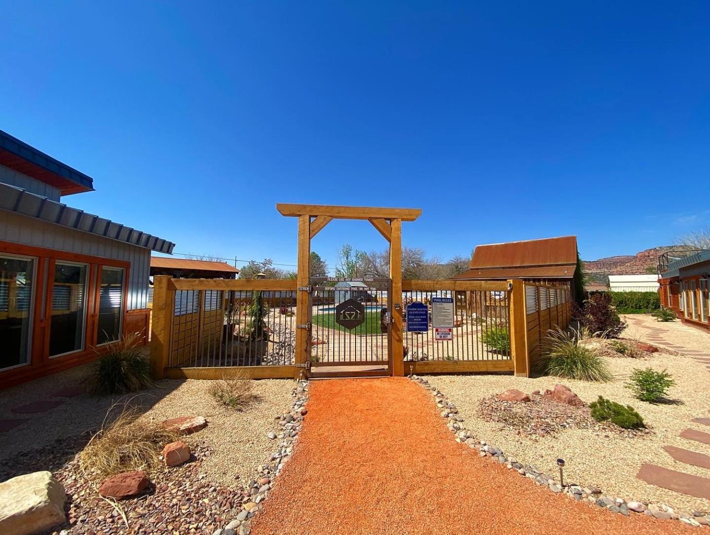 Timber & Tin F 2Bed 2Bath W Pool & Rooftop Deck Кейнаб Екстериор снимка